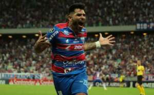 Fortaleza 2 x 1 Alianza Lima-PER - Leão vence a 1ª e sonha