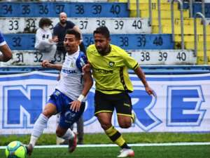 Santo André 0 x 1 São Bernardo - Primeira vitória saiu no final
