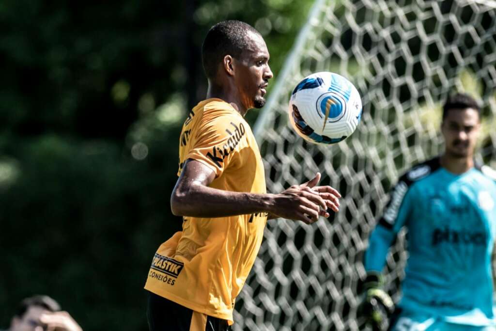 Atacante aposta na força da torcida para Santos desencantar na Sul-Americana