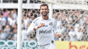 Santos recusa proposta de Almería por atacante titular