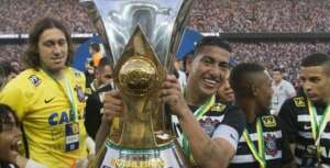 Ralf, ídolo do Corinthians, acerta com time da Série B