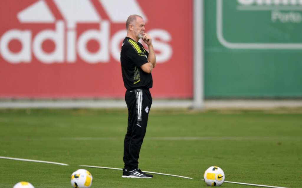 Mano Menezes aposta na simplicidade para tirar Inter da má fase