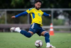 Série B: Chapecoense acerta com meia do Cruzeiro