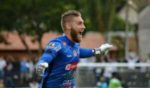 Série B: Chapecoense pode contratar goleiro de time paranaense