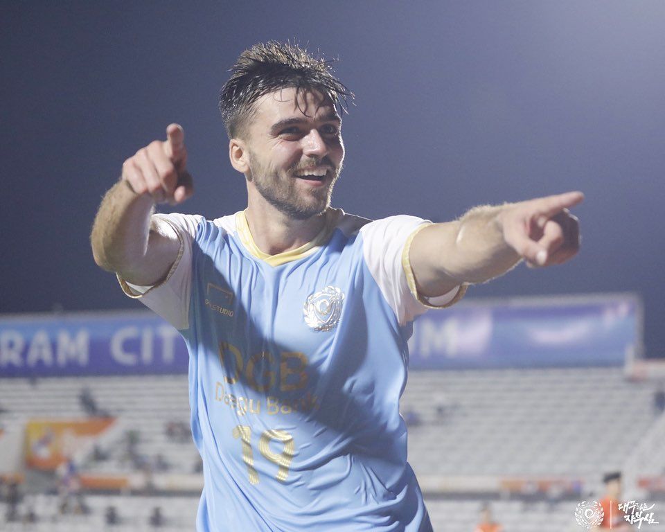 Zeca marca três vezes em goleada do Daegu na Liga dos Campeões Asiáticos