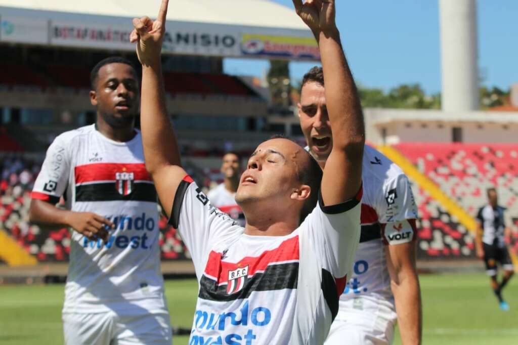 Botafogo-SP 2 x 1 Botafogo-PB – Pantera vence duelo entre “Fogões” e assume a ponta da Série C