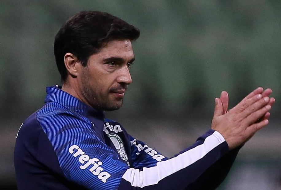 Abel Ferreira elogia elenco do Palmeiras