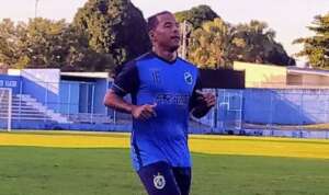 Série C: Altos-PI apresenta ex-meia de Santos e Inter