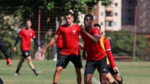 Série C: Botafogo-SP realiza um treino tático visando o jogo contra o Floresta-CE