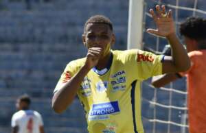 SEGUNDONA: São-Carlense faz 4 a 0 e outros 6 também vencem