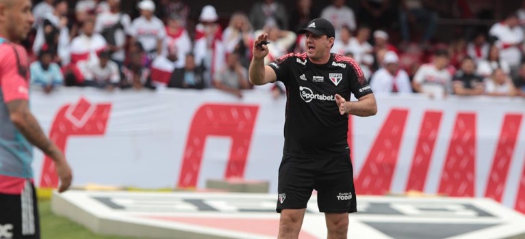 Ceni prepara São Paulo para duelo contra o Juventude 2 Ceni comada treino