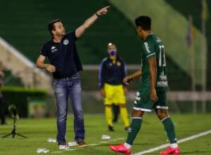 Treinador na expectativa de reforços no Guarani