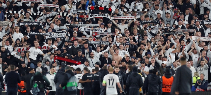 LIGA EUROPA: Eintracht vence em Londre e está perto de final