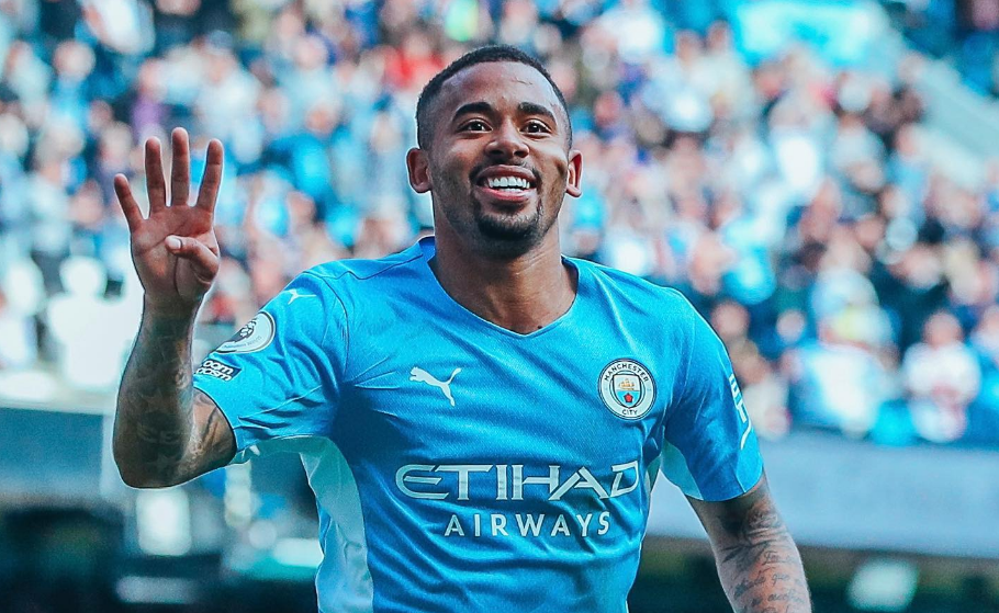 Gabriel Jesus marca quatro gols no Watford