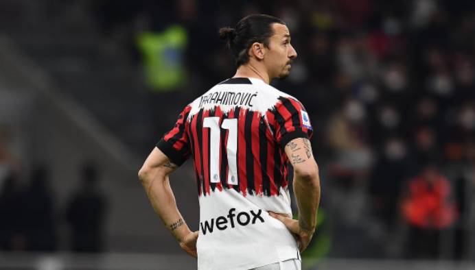 ibrahimovic jogando pelo milan