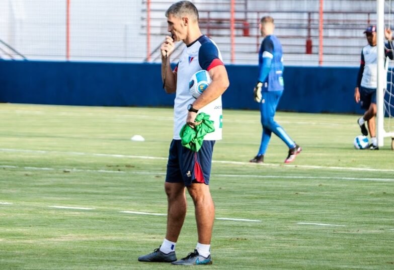 juan pablo vojvoda treinador fortaleza