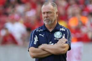 Internacional anuncia ex-técnico de Corinthians, Grêmio e Palmeiras