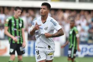 Santos 3 x 0 América-MG – Peixe atropela Coelho e é líder do Brasileirão