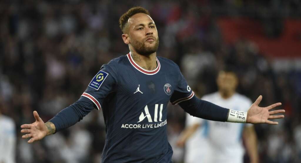 Neymar rebate críticas de lateral ex-Liverpool sobre sua carreira