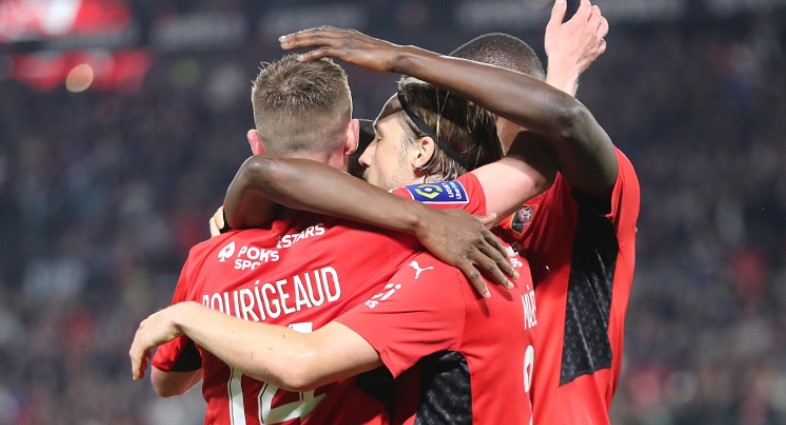 Rennes vence no Francês