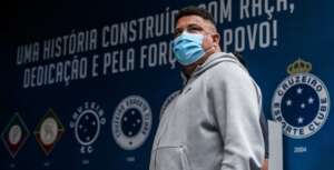 Ronaldo oficializa compra de 90% da SAF do Cruzeiro