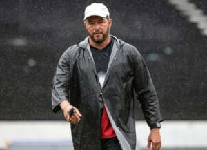 Náutico encaminha acerto com ex-treinador do Santa Cruz