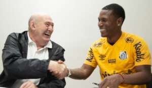 Santos anuncia atacante equatoriano: 