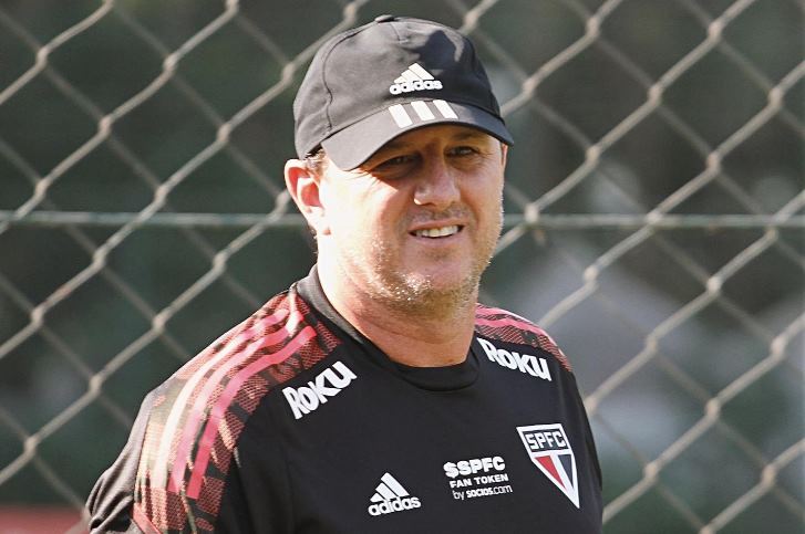 Rogério Ceni treina o São Paulo para a Sul-Americana