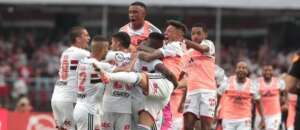 São Paulo 2 x 1 Corinthians - O filme se repete...