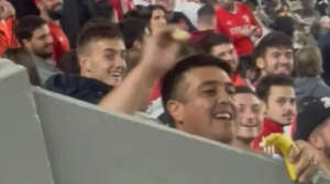 River suspende sócio que atirou bananas na torcida do Fortaleza