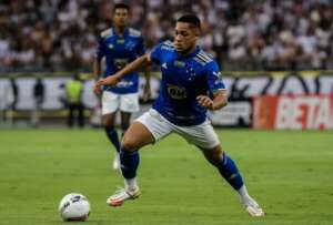 Athletico-PR fecha com promessa do Cruzeiro