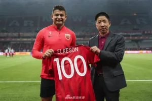 Grêmio próximo de acertar com atacante experiente