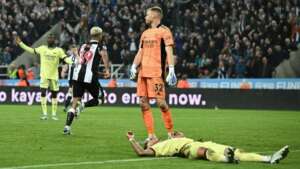 INGLÊS: Arsenal perde do Newcastle e vê Tottenham perto de vaga na Liga dos Campeões