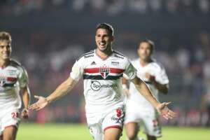 Atacante entre grandes argentinos do São Paulo ainda persegue marcas