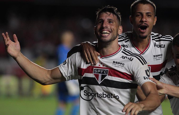 Calleri acha 'justo' empate do São Paulo e nega ter ouvido vaias no Morumbi