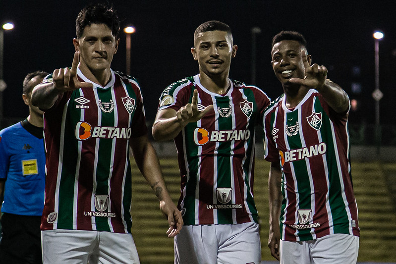 Fluminense 2 x 1 Athletico-PR – Cano faz 2 e Flu respira contra a degola