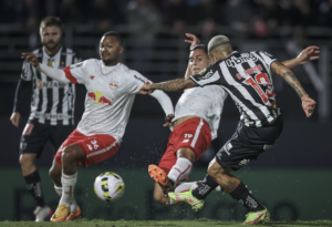 CBF divulga áudio do VAR em pênalti anulado para o Atlético-MG