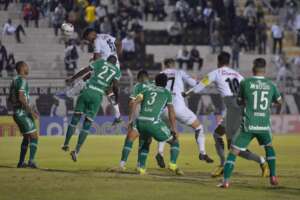 Série B: Técnico da Chapecoense valoriza ponto fora, apesar de jejum