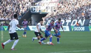 Corinthians 1 x 0 Fortaleza - Timão joga mal, mas vence e assume a liderança do Brasileirão