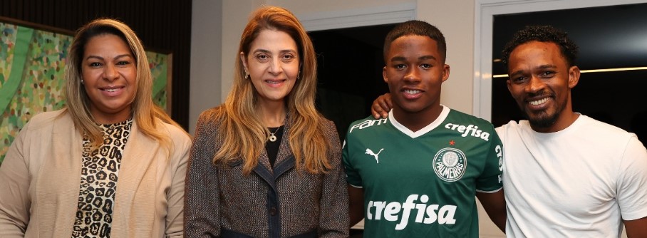 Palmeiras confirma acerto de primeiro contrato profissional com jóia