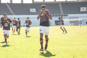 Ferroviária bate Taquaritinga no Sub-15 e Sub-17 e se mantém na ponta