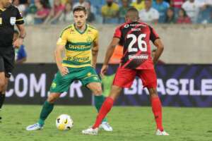 Cuiabá 0 x 1 Athletico-PR - Com gol da 'promessa' de 17 anos