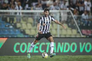 São Paulo mantém 'namoro' e faz proposta oficial por zagueiro do Atlético-MG