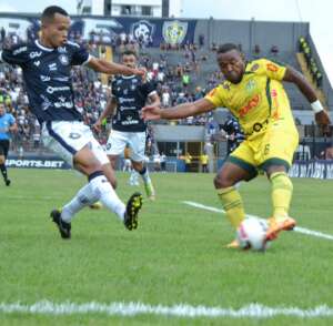 Série C: Técnico lamenta fim da invencibilidade do Mirassol