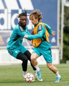 Modric comemora retorno de Casemiro ao Real Madrid para jogo contra o City