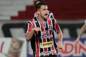 Série C: Paysandu negocia com meia ex-Santa Cruz e está próximo de anunciar Pipico