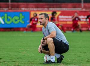 Série C: Já em SP, técnico do Campinense afirma: 'Não vamos jogar recuados'