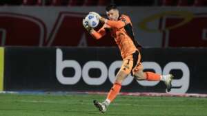 São Paulo deve negociar atacante e goleiro até o meio do ano