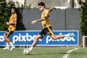 Santos e Palmeiras colocam à prova desconfiança e desfalques em clássico