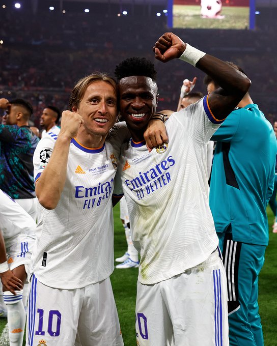 Vini Jr. celebra maior conquista no Real Madrid: 'Pessoa mais feliz do mundo'